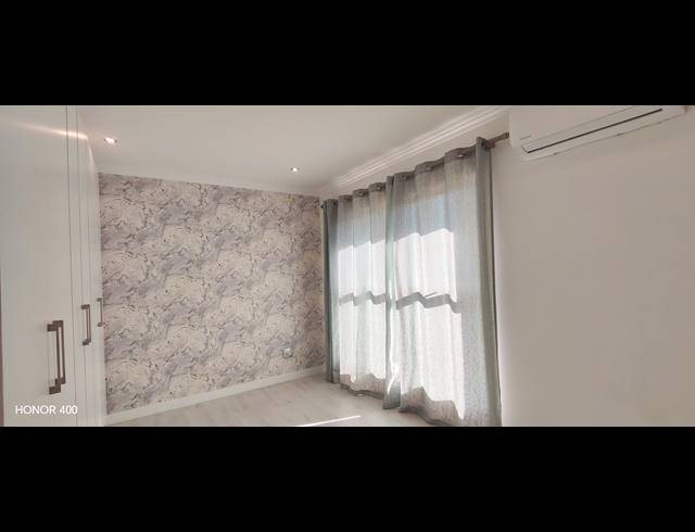 2.5 BEDROOM SEMI DETACHED FOR SALE IN KINDLEWOOD ESTATE